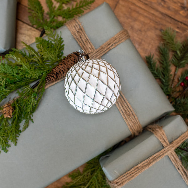 4" WHITE & SILVER WAFFLE BALL ORNAMENT