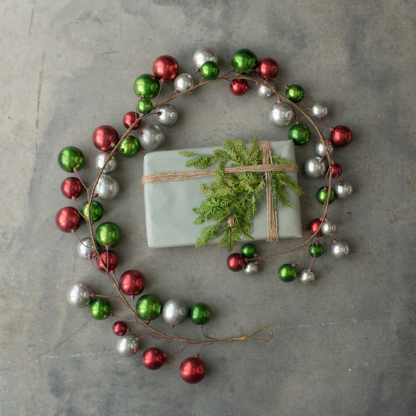 6' RED, GREEN & SILVER BALL GARLAND W/ 2.75